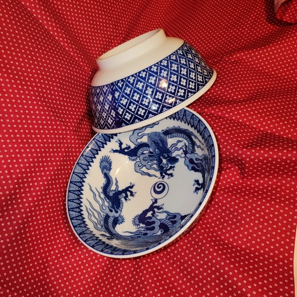 Blue willow Chinese porcelain nesting bowl. - Picture 3 of 7